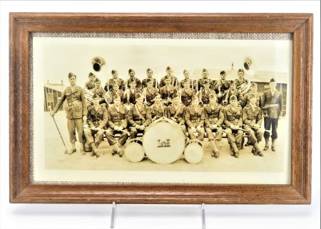 WWII FRAMED PHOTO OF ENGINEER REGIMENT BAND: 16"X10"