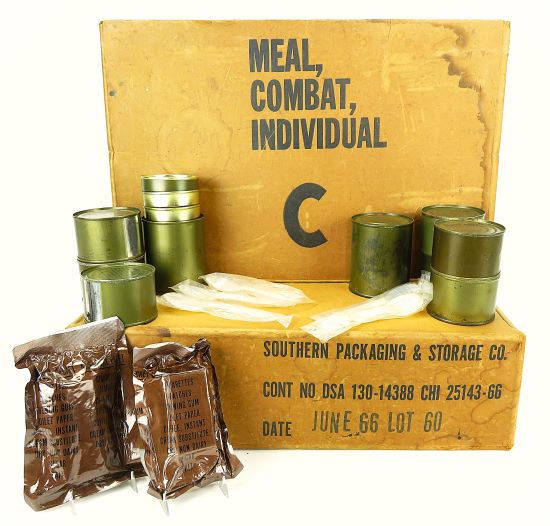 VIETNAM WAR 1966 DATED "C" RATION CASE: 12 FULL BOXES, ACCESSORY PACKS & SPOONS