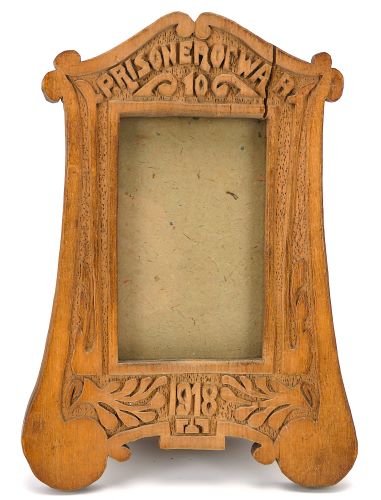 WWI GERMAN POW HAND CARVED TRENCH ART PICTURE FRAME: DATED 1918